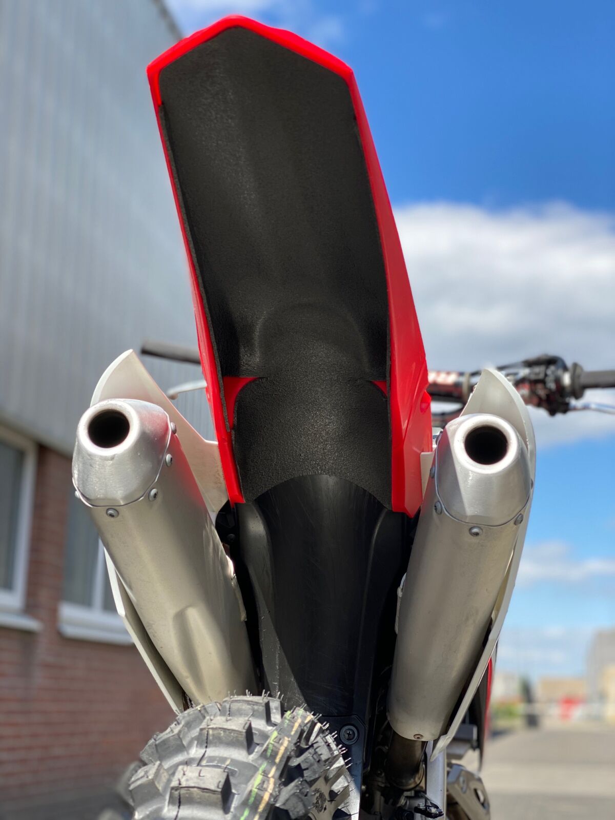MUD DEFLECTOR FENDER FOAM CRF