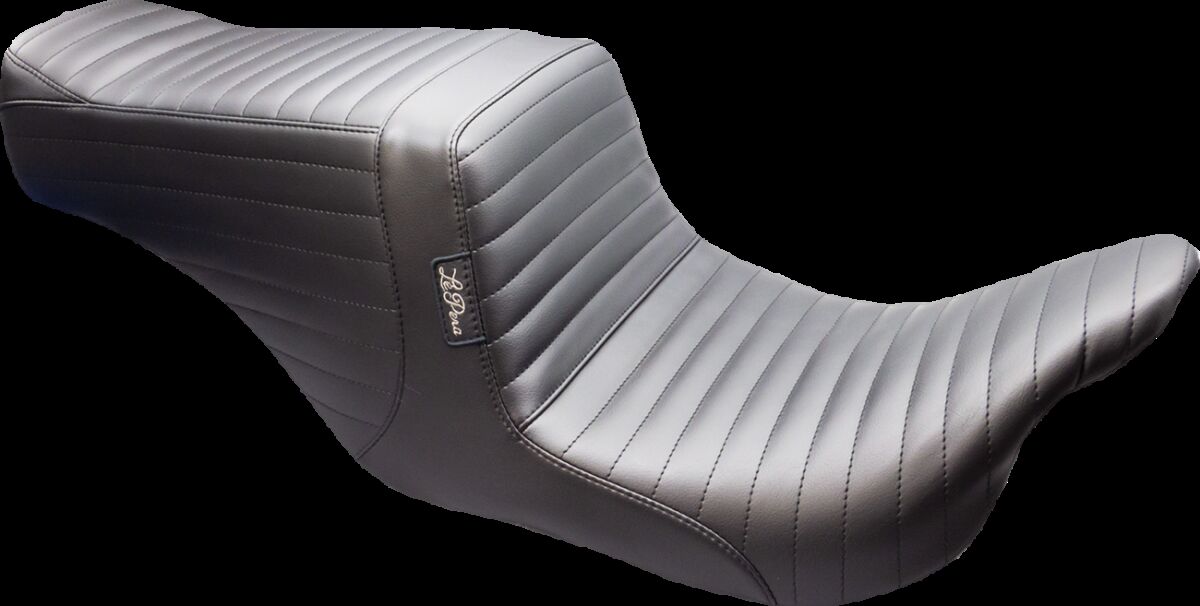 Tailwhip Seat - Front Pleated - Black