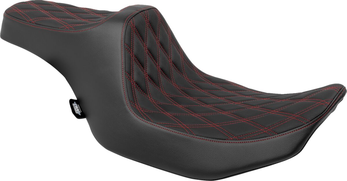 Seat Predator 3 Double Diamond Red Vinyl Touring