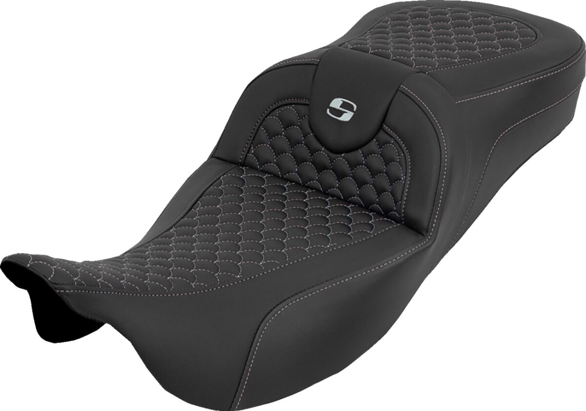 Extended Reach RoadSofa™ Seat - Dragon Scale - w/o Backrest - Silver Stitch - FLH/FLT '08-'25