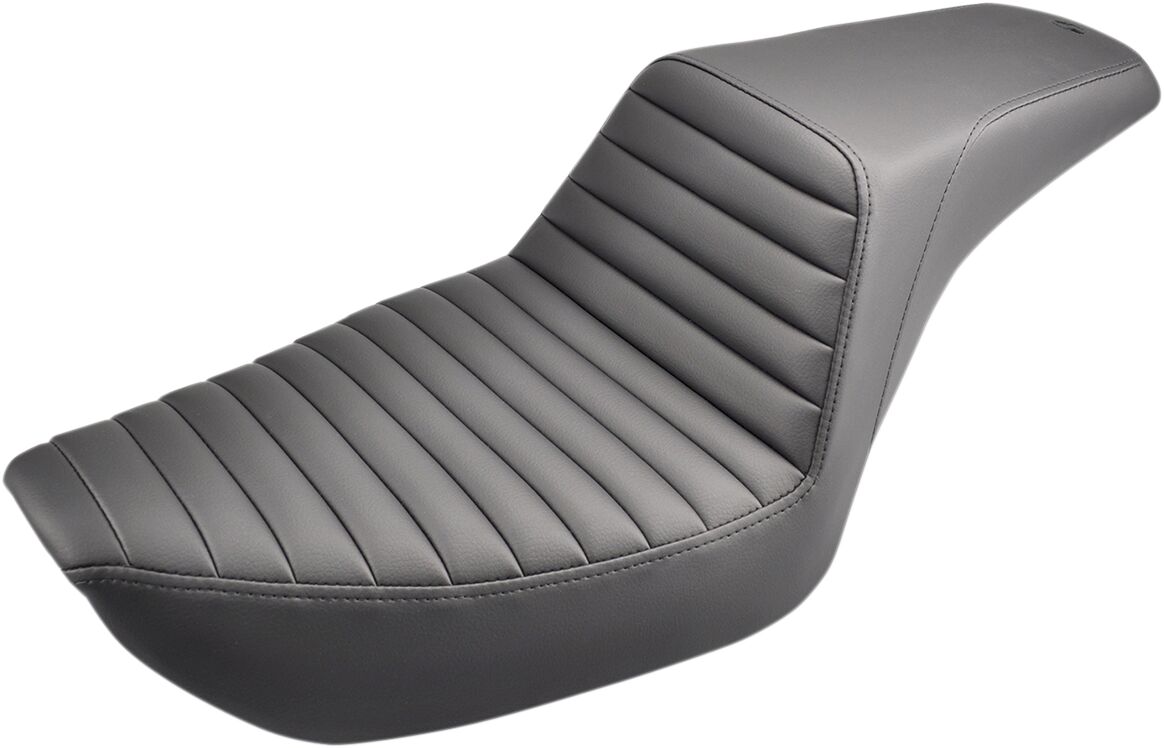2-UP SEAT STEP UP FRONT|REAR SADDLEHYDE™|SADDLEGEL™ BLACK