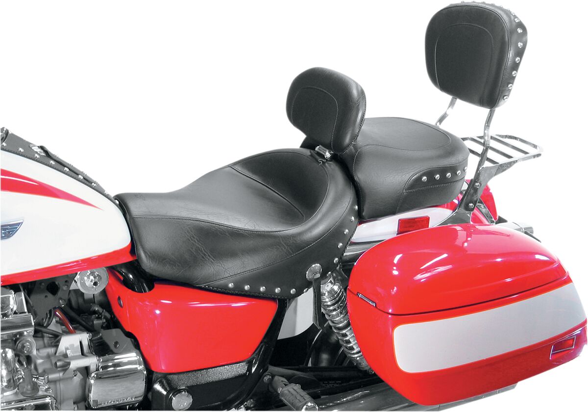 SEAT WIDE TOURING 2-UP WITH DRIVER BACKREST STUDDED CONCHOS