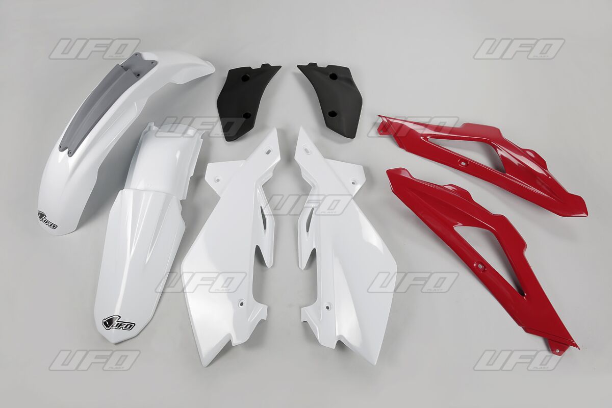 Täielik plastikukomplekt Husqvarna CR 250, OEM-värv