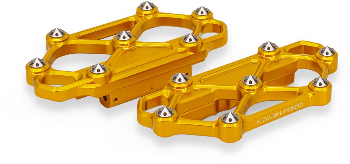 FLOORBOARD PASSENGER DIAMOND GOLD