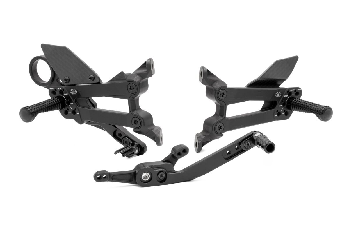 REARSET FXR BLACK-DULL BMW