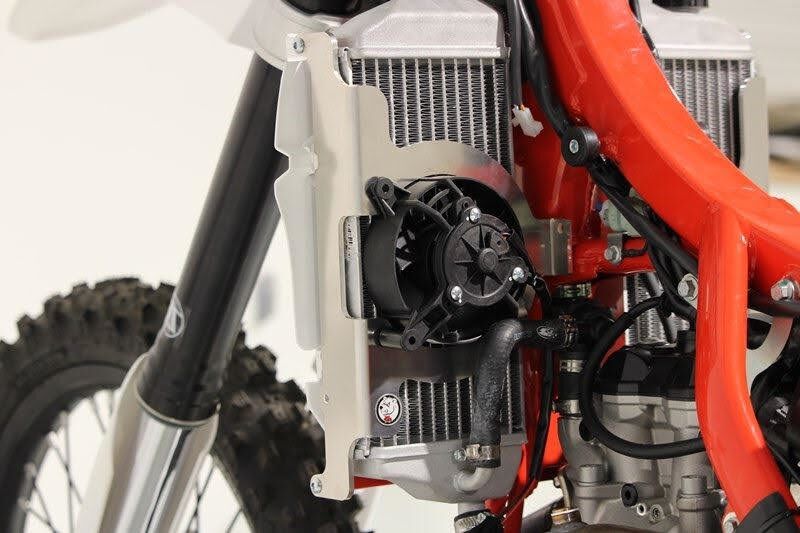 RADIATOR BRACE RR350+ 20-22 RD