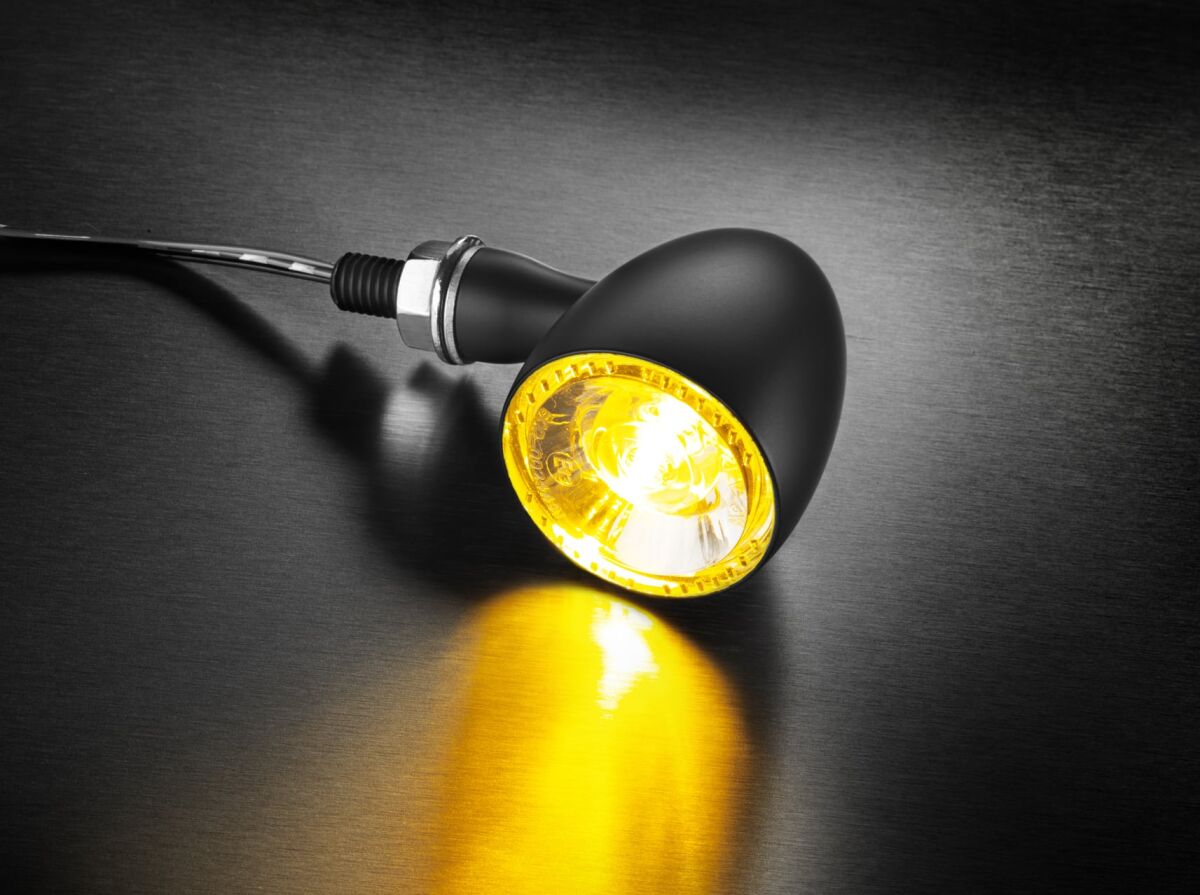 Bullet 1000 LED suunatuli, must