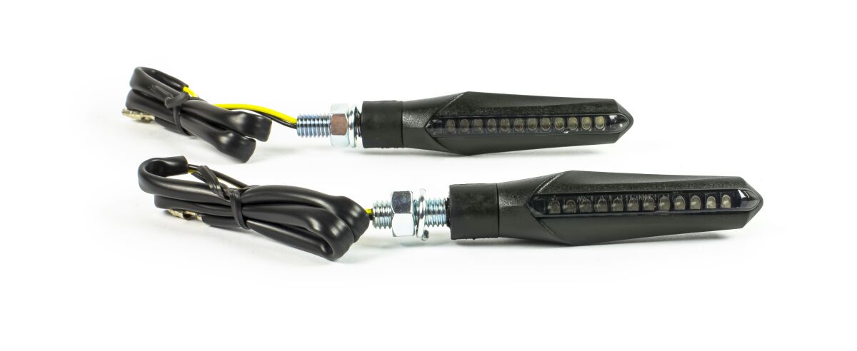LED gabariidituli, tumendatud - suunatule klaas / ABS / must
