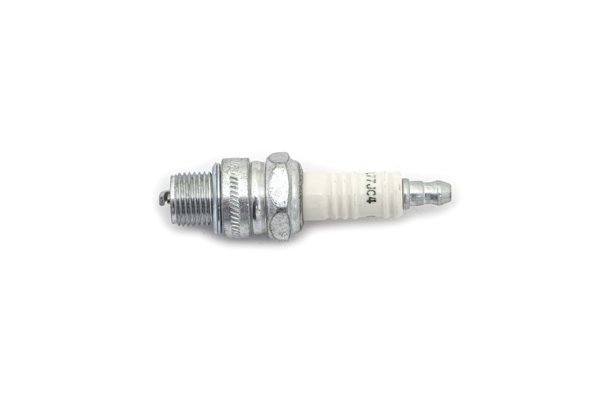 Champion süüteküünal L77JC4
