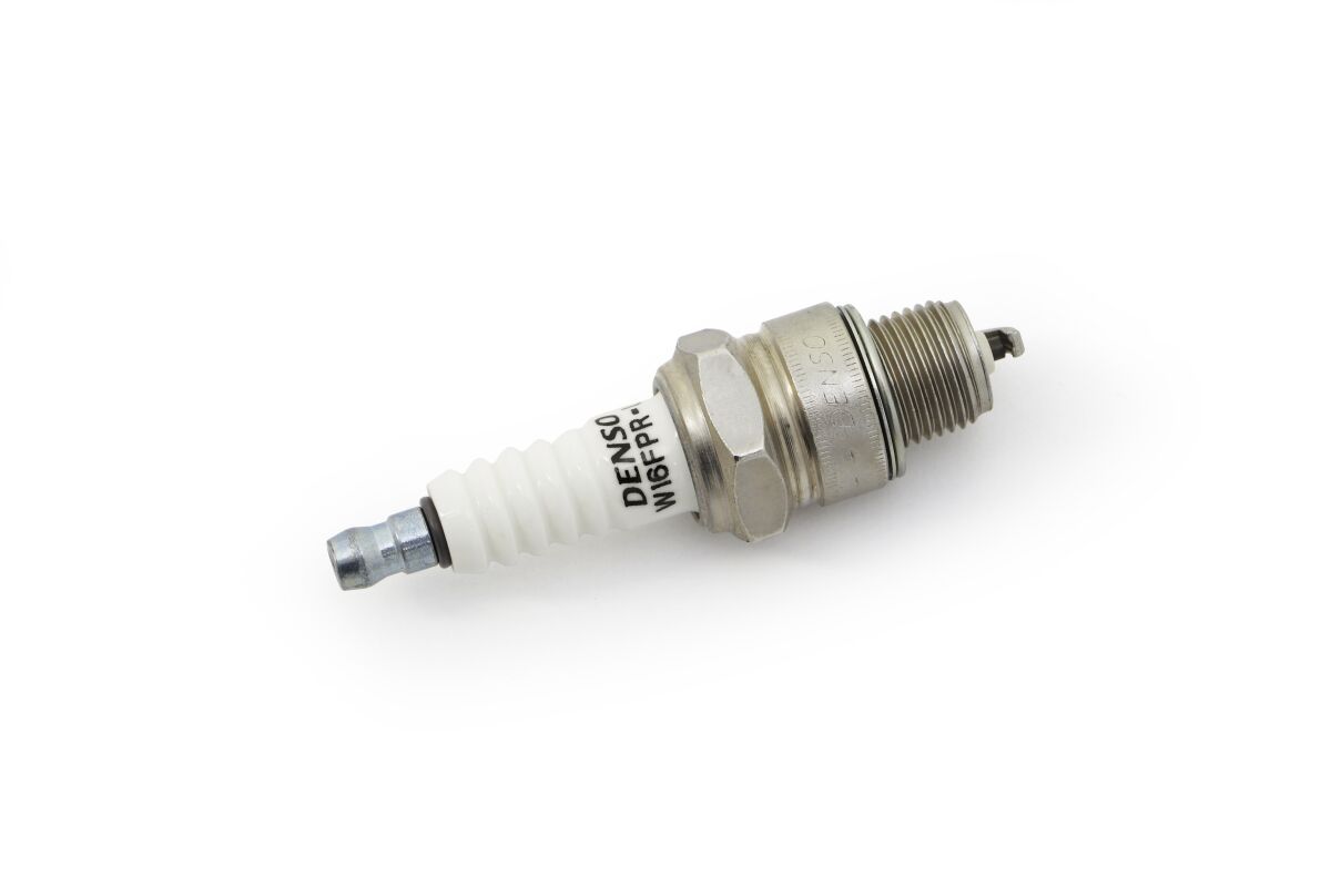 Süüteküünal Denso W16FPR-U