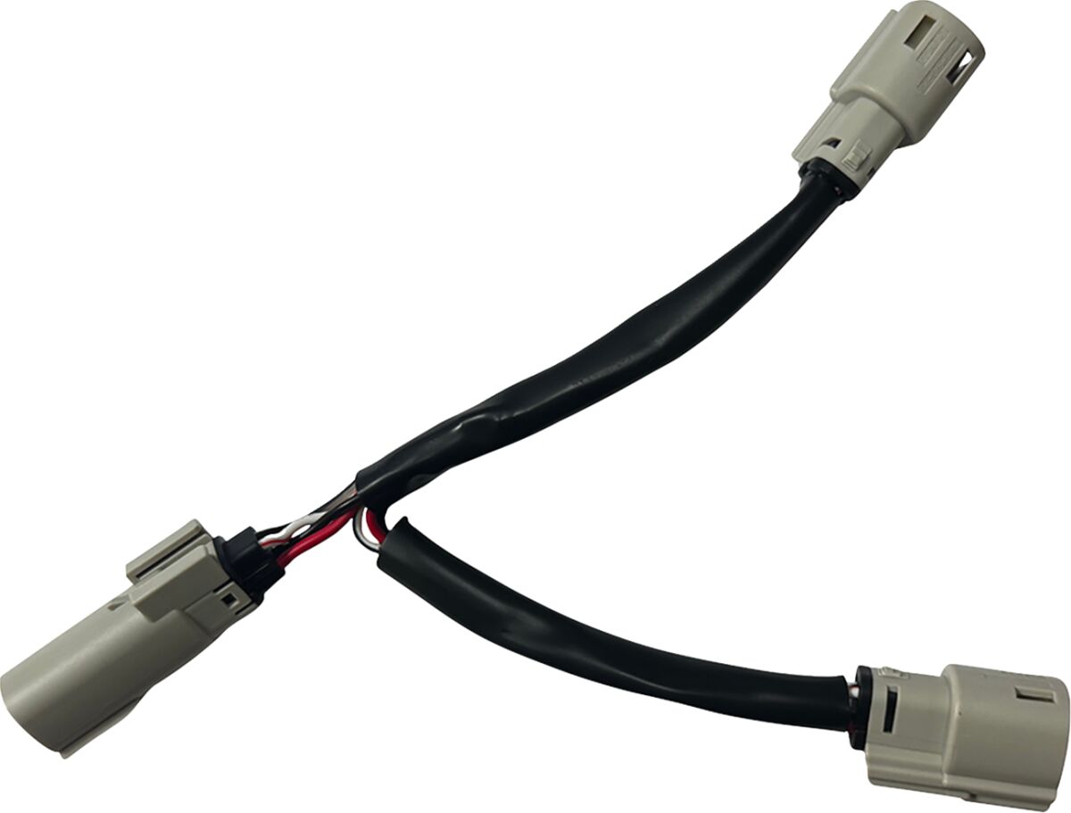 Topelt lisavarustuse adapter
