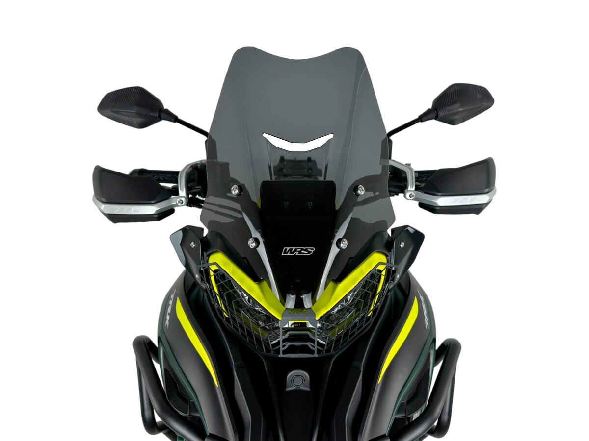 WRS tuuleklaas, turismi, Benelli TRK702/X, tumedalt tumendatud