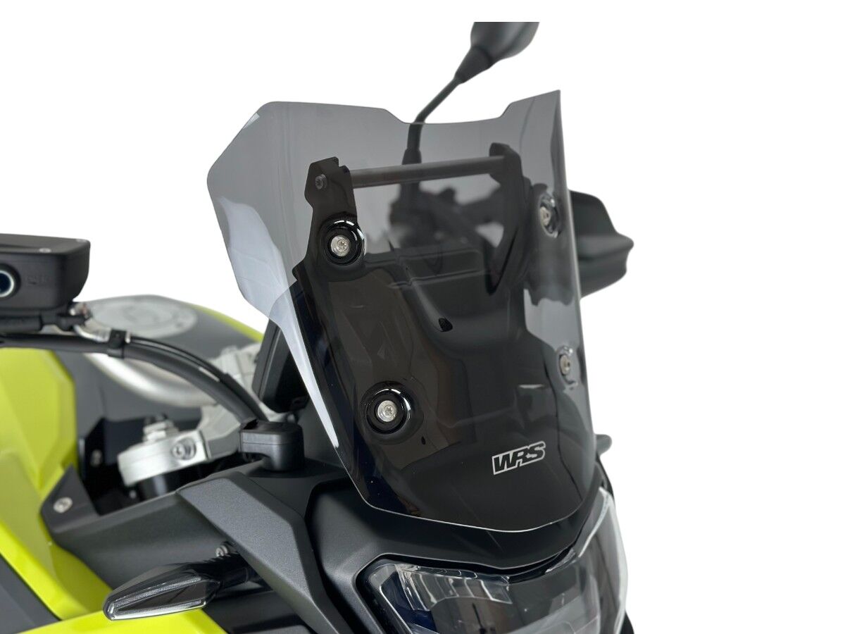 WRS tuuleklaas, enduuro, BMW F900GS, tumedalt tumendatud