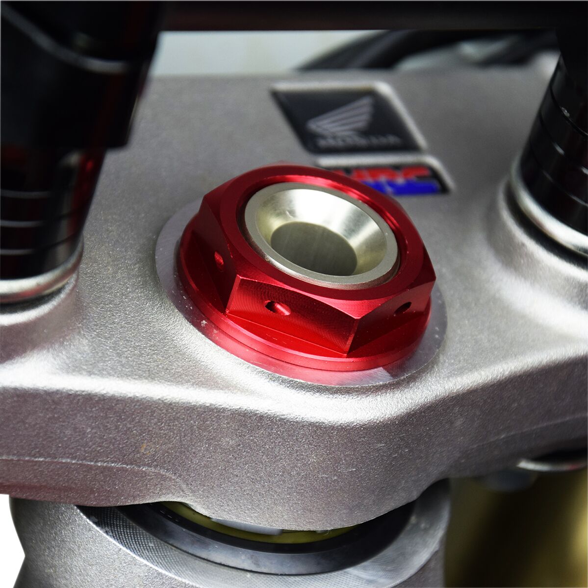 STEERING STEM NUT RED